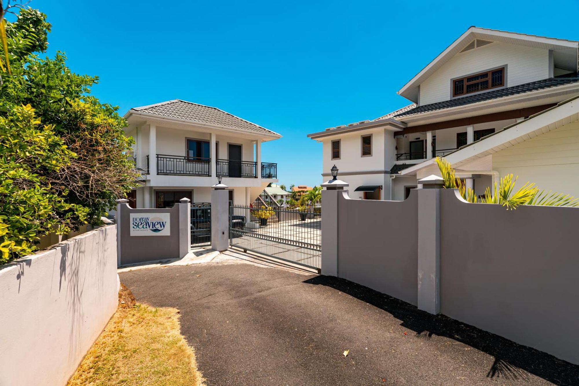 D'Offay Seaview Apartments Beau Vallon  Esterno foto