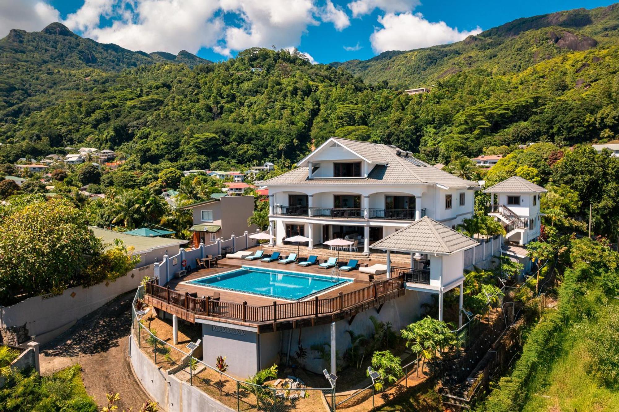 D'Offay Seaview Apartments Beau Vallon  Esterno foto