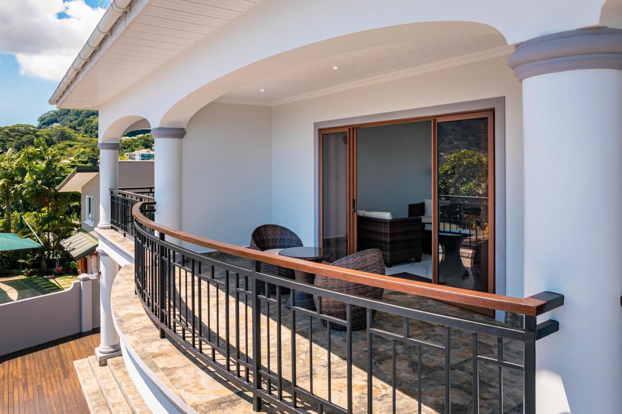 D'Offay Seaview Apartments Beau Vallon  Esterno foto
