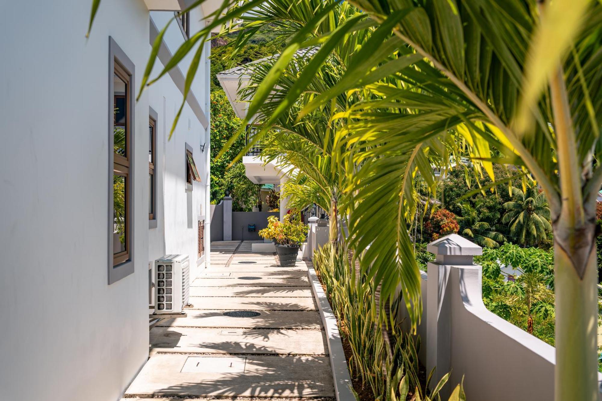 D'Offay Seaview Apartments Beau Vallon  Esterno foto