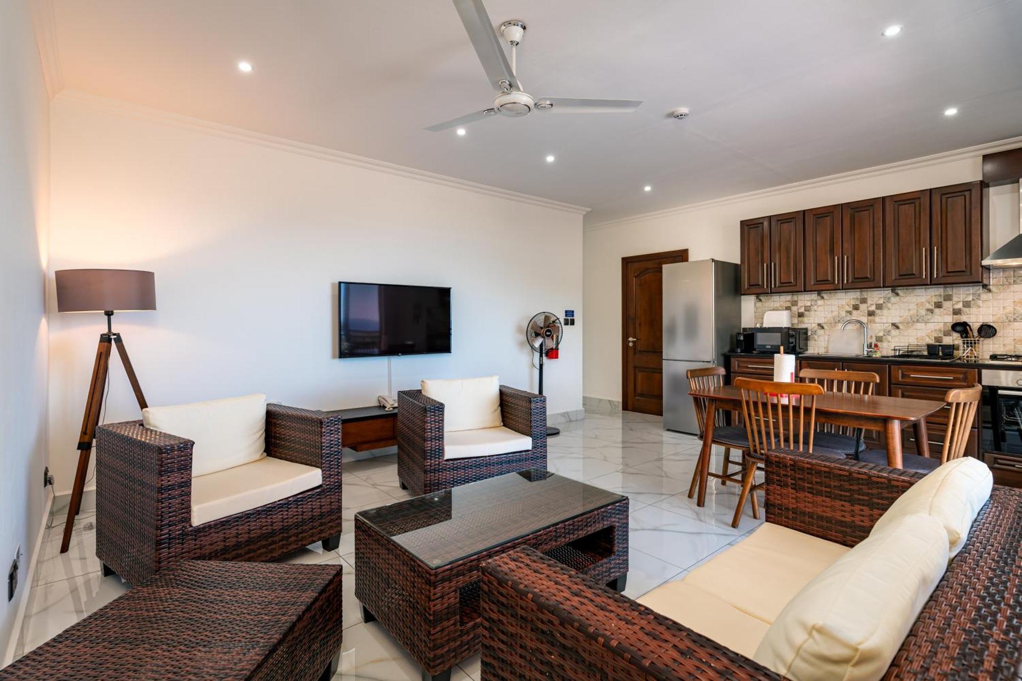 D'Offay Seaview Apartments Beau Vallon  Esterno foto